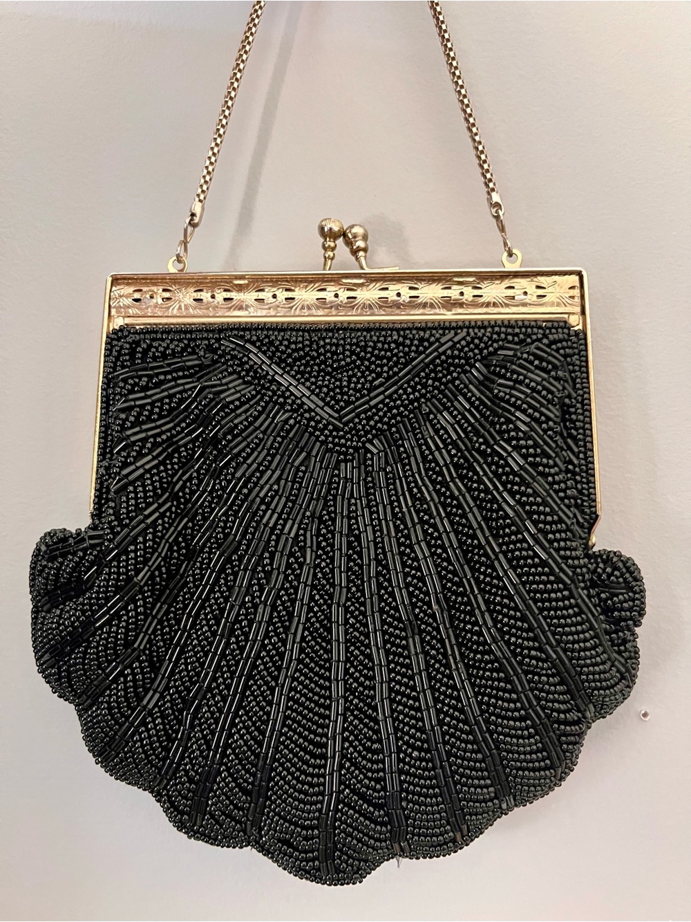 Source Unknown Black Beaded Shell-Style Evening Bag with Gold Frame